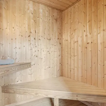 Stunning In Rudkobing With Kitchen * Spodsbjerg