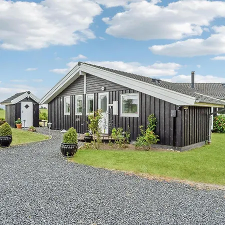 Stunning In Rudkobing With Kitchen Casa de Férias Spodsbjerg